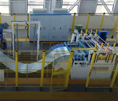 High-Efficiency and Stable Feeder