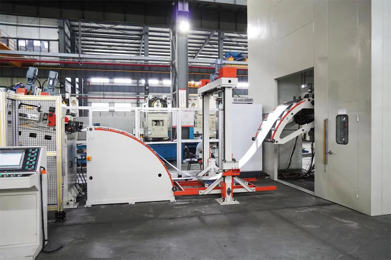 Split Uncoiling and Leveling Servo Feeding Line