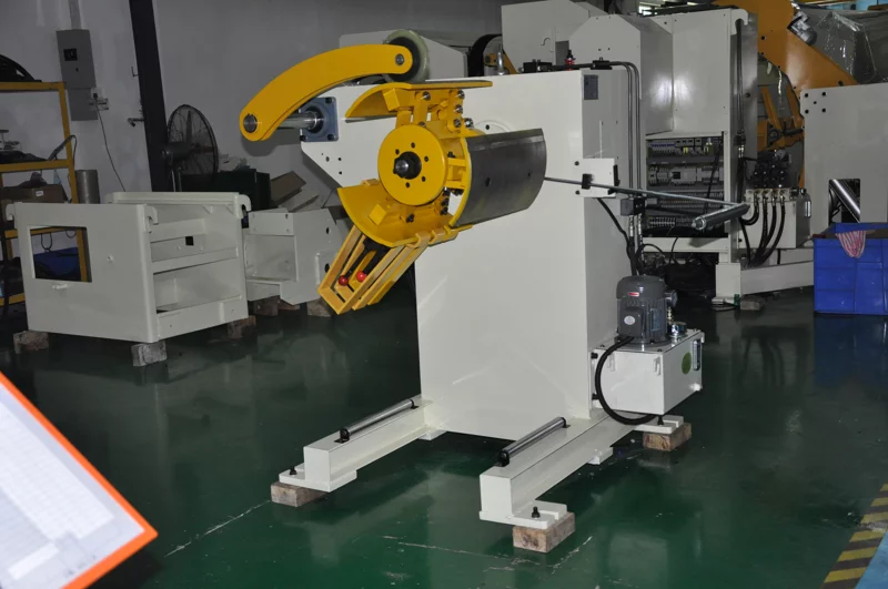 ME Heavy Duty Decoiler