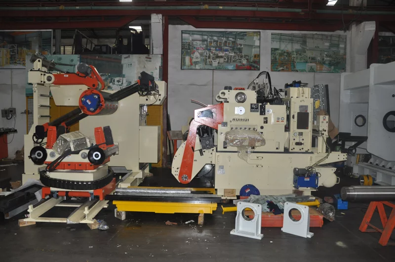 MAC4-F NC Straightener Feeder