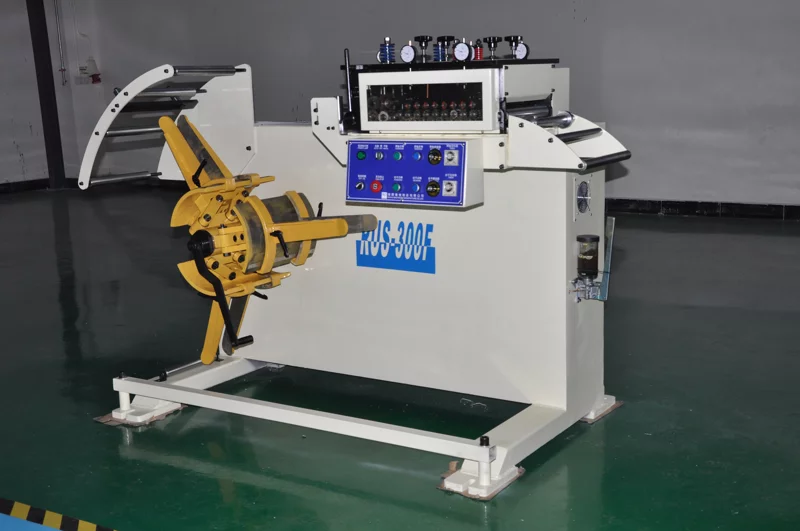 RUS-F Uncoiler Straightener