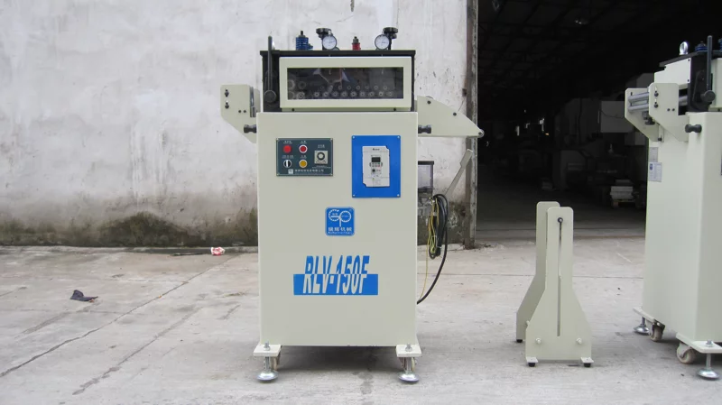 RLV-F Straightener