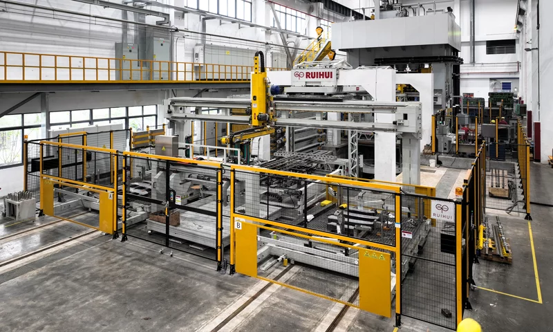 Box Furnace Hot Forming Automatic Stamping Line